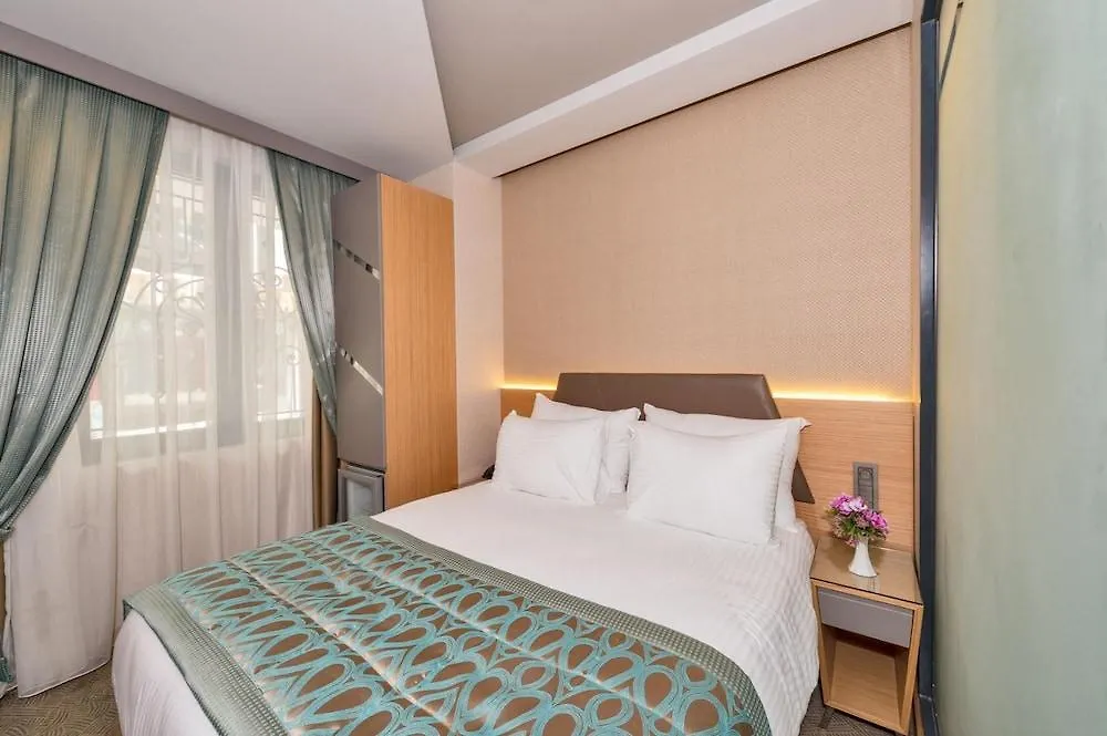 Hotel Genova Istanbul Old City 3*,