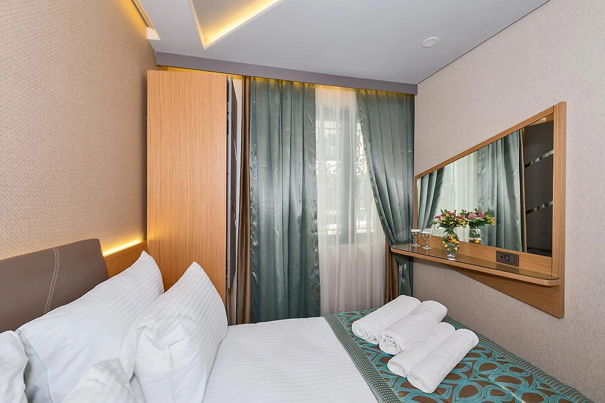 Hotel Genova Istanbul Old City 3*,
